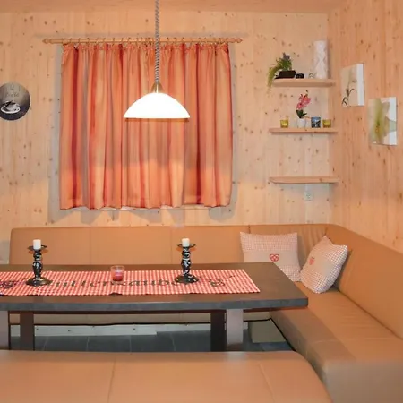 Three-bedroom Holiday In St.georgen A.kreischb. 別荘 *